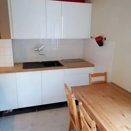 Apartament F2 Proche Imperial Et D'albigny Annecy